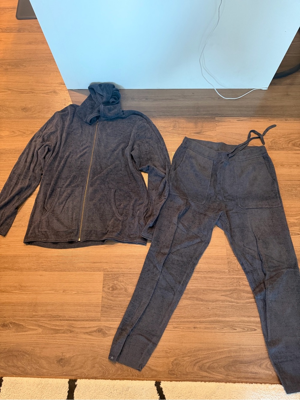 Barefoot Dreams Blue Lounge Set. Zip-Up Hoodie & Joggers. Worn Once!